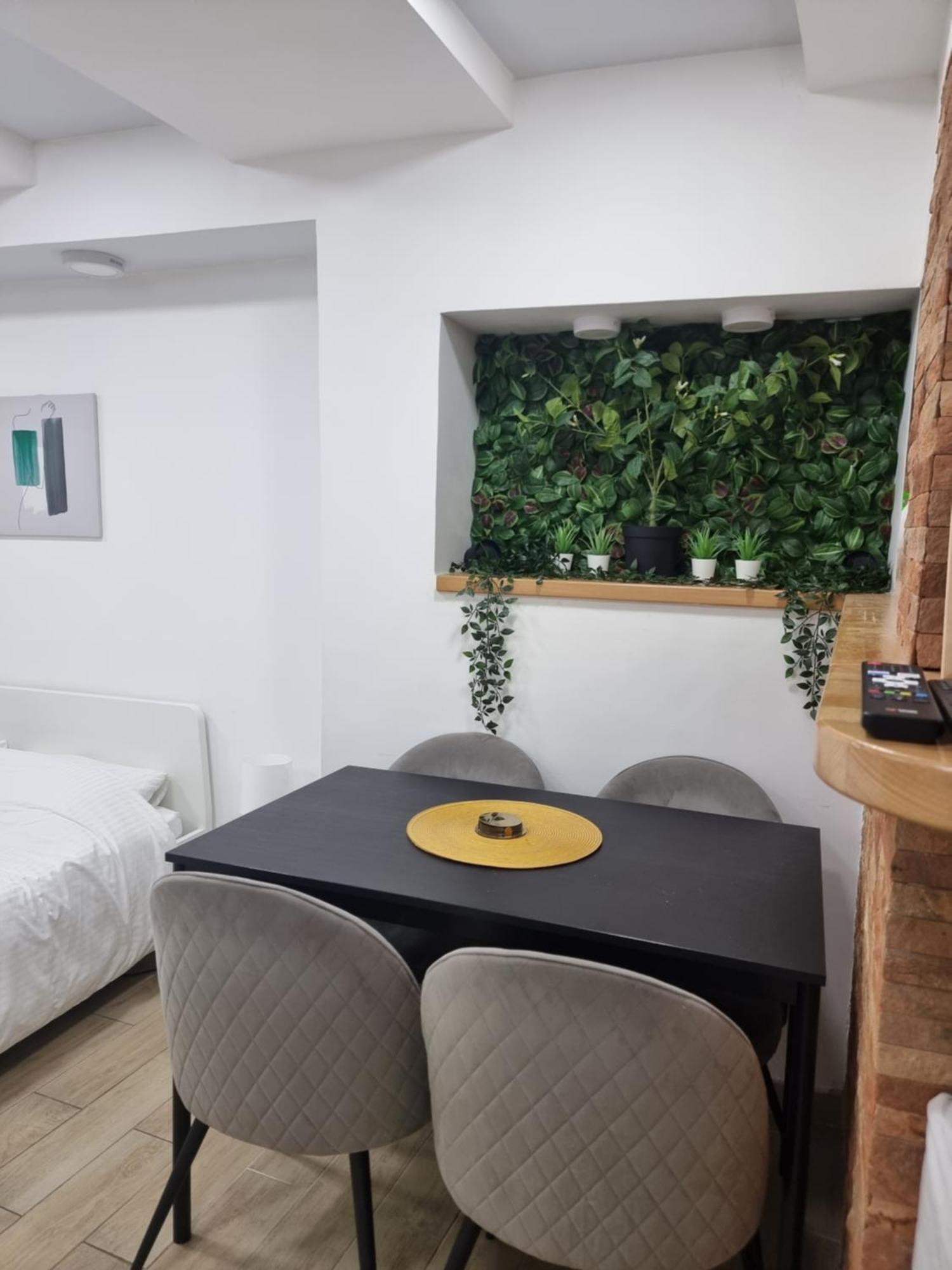 Elegant Yellow Submarine Apartamento Belgrado Exterior foto